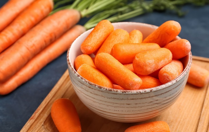 Bổ sung nhiều rau củ quả, chẳng hạn như cà rốt